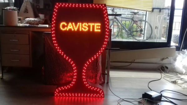 ENSEIGNE LUMINEUSE 90x60cm LED DOUBLE FACES “CAVISTE” AVEC TÉLÉCOMMANDE ET ANIMATION