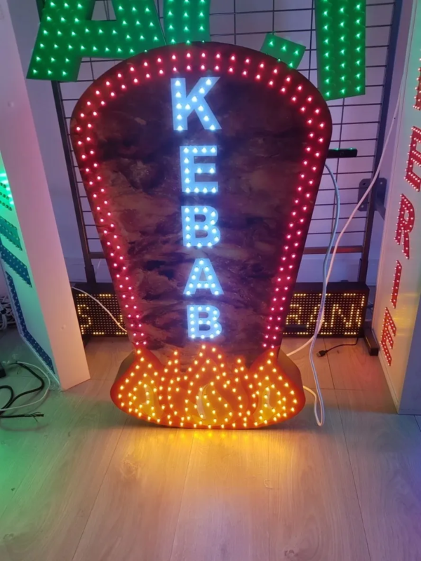 SIGNALÉTIQUE LED “KEBAB” DOUBLE FACE EXTÉRIEURE AVEC ANIMATION 90X50CM