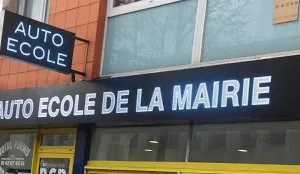 ENSEIGNE LUMINEUSE LED AUTO ÉCOLE PIQUE UNE FACE 200x50cm À INSTALLER FACILEMENT