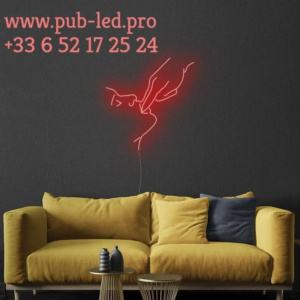 DÉCORATION LUMINEUSE NÉON “LICK” - OPTIONS DE 55 ET 78 CM