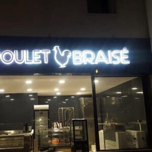 ENSEIGNE LED EXTERNE UNE FACE “POULET” AVEC ANIMATION ET TÉLÉCOMMANDE